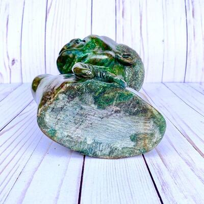 LOT 51  BUST OF TRIBAL MAN CARVED GREEN HARDSTONE WITH BROWN MARBLING