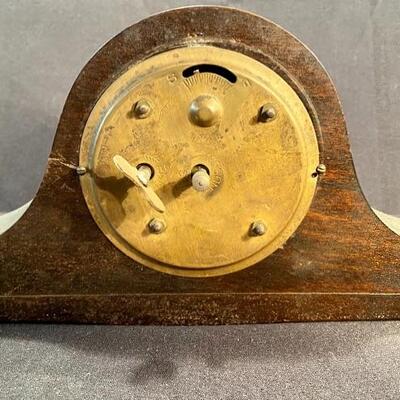 Lot 181: Vintage New Haven Clock and more