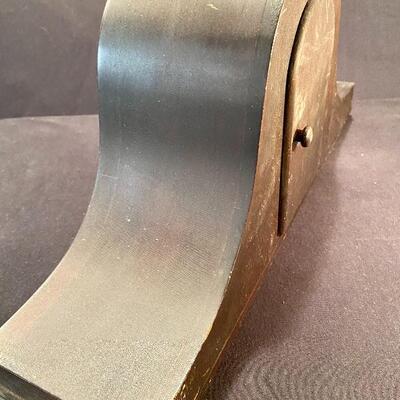 Lot 181: Vintage New Haven Clock and more
