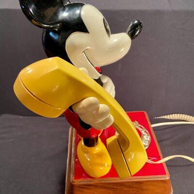 Lot 183: Vintage Mickey phone, Star Wars and more 