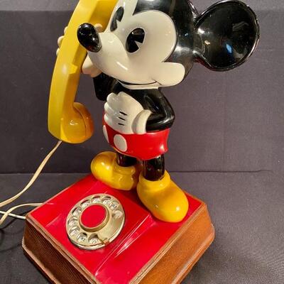 Lot 183: Vintage Mickey phone, Star Wars and more 