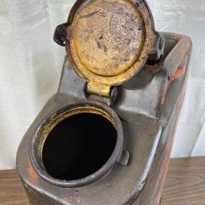 Lot# 4 Vintage Gerry Can Fuel Tank 5 gallon Attached Lid