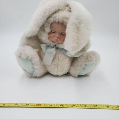 1992 PRIVATE COLLECTION BY HOUSE OF LLOYD SNOW BUNNY ( LOT 4)