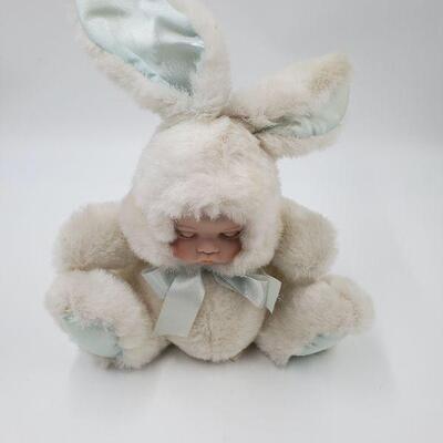 1992 PRIVATE COLLECTION BY HOUSE OF LLOYD SNOW BUNNY ( LOT 4)