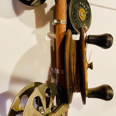 Lot 186: Vintage Fishing Reels (10)