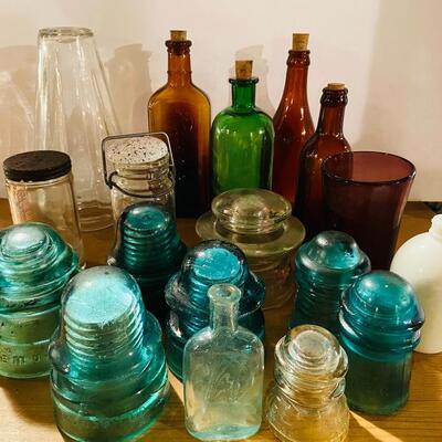 Lot 270: Unique Glass (Insulators, Bottles, Coffee Mill Top)