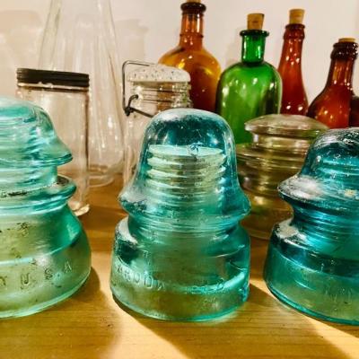 Lot 270: Unique Glass (Insulators, Bottles, Coffee Mill Top)