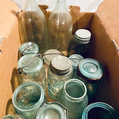Lot 275: Rare Jar Box Lot ( Doolittle's, Chohansey and More)