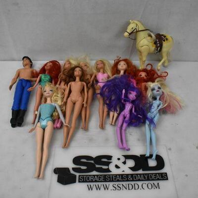 12 pc Barbie Style Toys. 1 Prince Eric, Ariel, Elsa, Merida, 1 Horse, etc