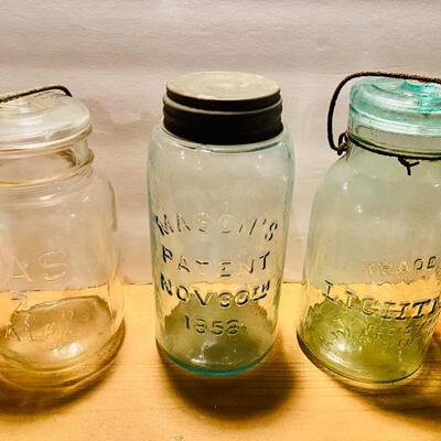 Lot 280: Vintage Ball Mason Jars Glass and Zinc Lids