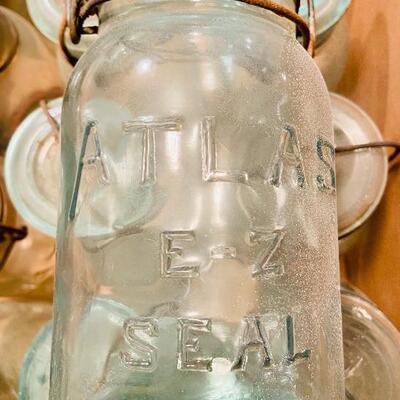 Lot 282: Vintage Mason jars lot