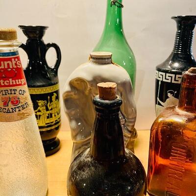 Lot 284: Vintage bottles