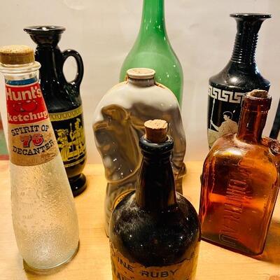 Lot 284: Vintage bottles