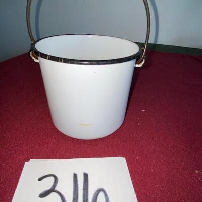 Lot 316 - Vintage Enamelware Bucket