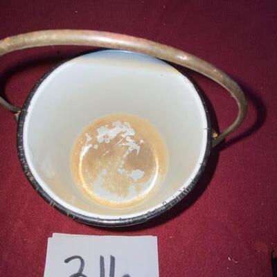 Lot 316 - Vintage Enamelware Bucket