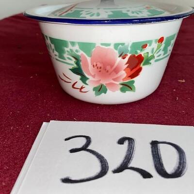 Lot 320 - Vintage Enamelware Bowl with Lid