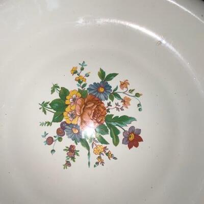 Lot 321 - VIntage Enamelware Plates