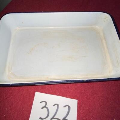 Lot 322 - VIntage Enamelware Pan