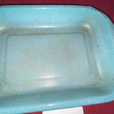 Lot 323 - Vintage Graniteware Pan