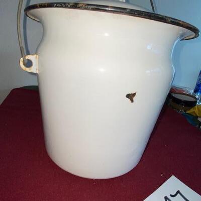 Lot 327 - Vintage Enamelware Bucket