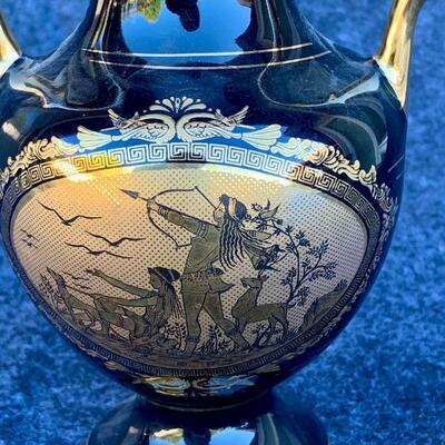 LOT 79  BLUE AND GOLD URN GRECIAN SCENES SOUVENIR OF GREECE