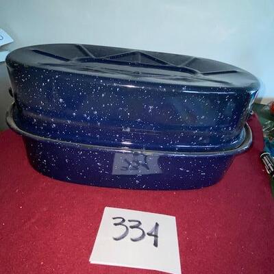 Lot 334 - Graniteware Roaster