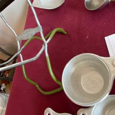 Lot 350 - Vintage Kitchen Items