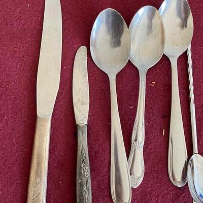 Lot 363 - Vintage flatware