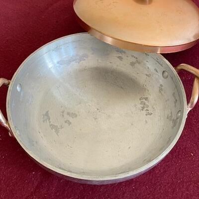 Lot 367 - Vintage Wear ever Aluminum Pan