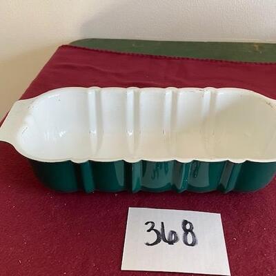 Lot 368 - Vintage Nordic Ware bread pan