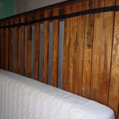 LOT 1  KING SIZE BED WITH PURPLE MATTRESS