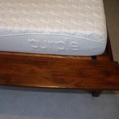 LOT 1  KING SIZE BED WITH PURPLE MATTRESS