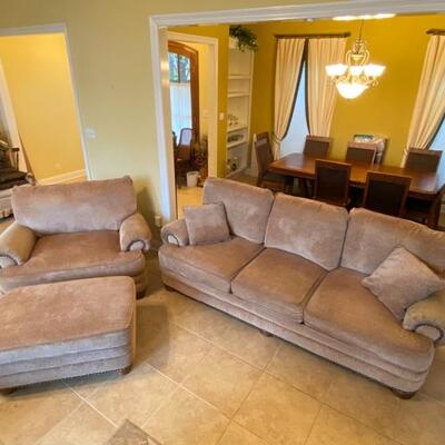 Lane Neutral Colored Couch & Matching Oversized Chair with Ottoman- Excellent 