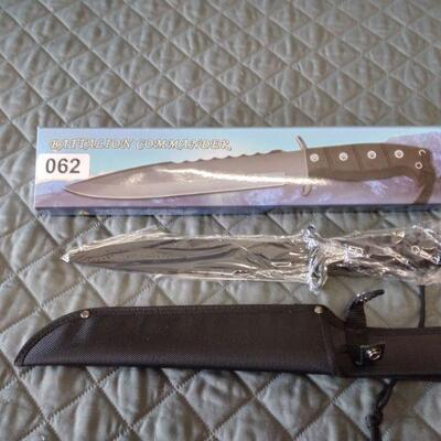 Lot 062  15" Fixed Blade Knife  *NEW*