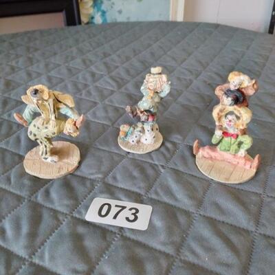 Lot 073  Clown Figurines