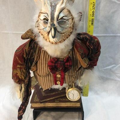 Folk Art Whimsy Wise Old Owl On Top of Books Wood Figurine Statuette YD#020-1220-01047