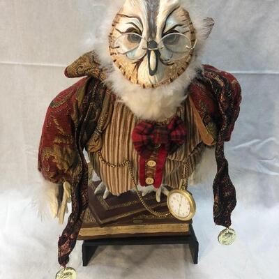 Folk Art Whimsy Wise Old Owl On Top of Books Wood Figurine Statuette YD#020-1220-01047