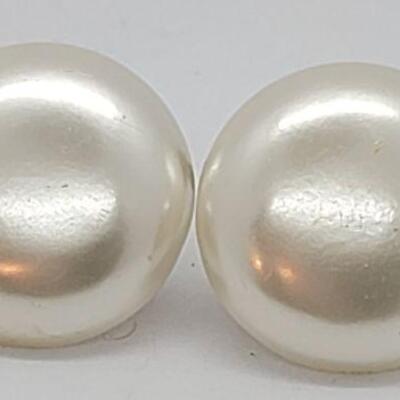 Lot JMO3: 5 paiir Beautiful Vintage Clip on Earrings and a pin 
