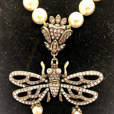 Heidi Daus Pearl Choker Necklace with Swarovski Bumble Bee Pendant YD#020-1220-05001