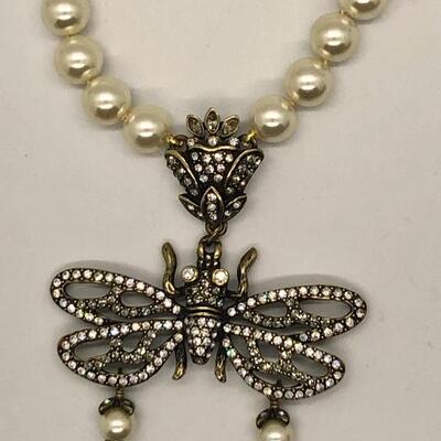 Heidi Daus Pearl Choker Necklace with Swarovski Bumble Bee Pendant YD#020-1220-05001