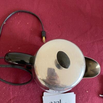 Lot 376 - Vintage Farberware Coffee Pot