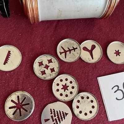 Lot 384 - Vintage Cookie Press 