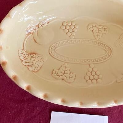 Lot 397 - Ceramic Dish