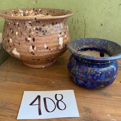 Lot 408 - 2 spittoon shaped planters