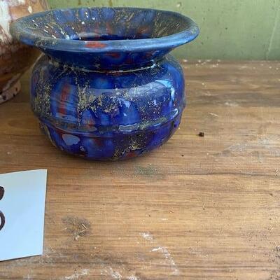 Lot 408 - 2 spittoon shaped planters