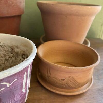 Lot 410 - planters