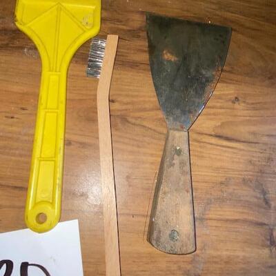Lot 430 - Painting tools