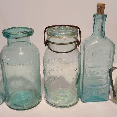 Lot 247: Antique Bottles/Jars  (Union Fruit Jar, Hazel Atlas, Hoods, Fairfax Dairy and more)