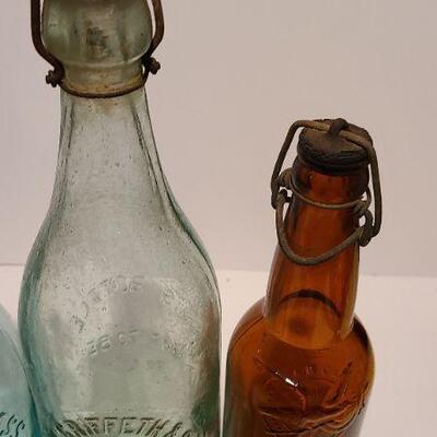 Lot 244: Antique Soda Bottles (Concordville, PA; Weiserbrod & Hess, Griffith, Schuster)