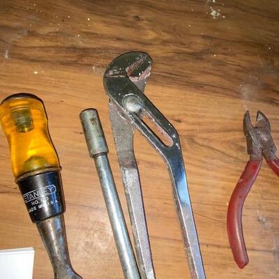 Lot 431 - tools